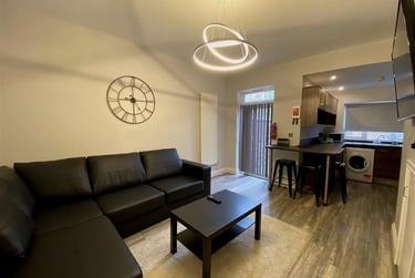 4 bed flat, Denham Street, Victoria Park, Manchester, M130FJ - Image 3